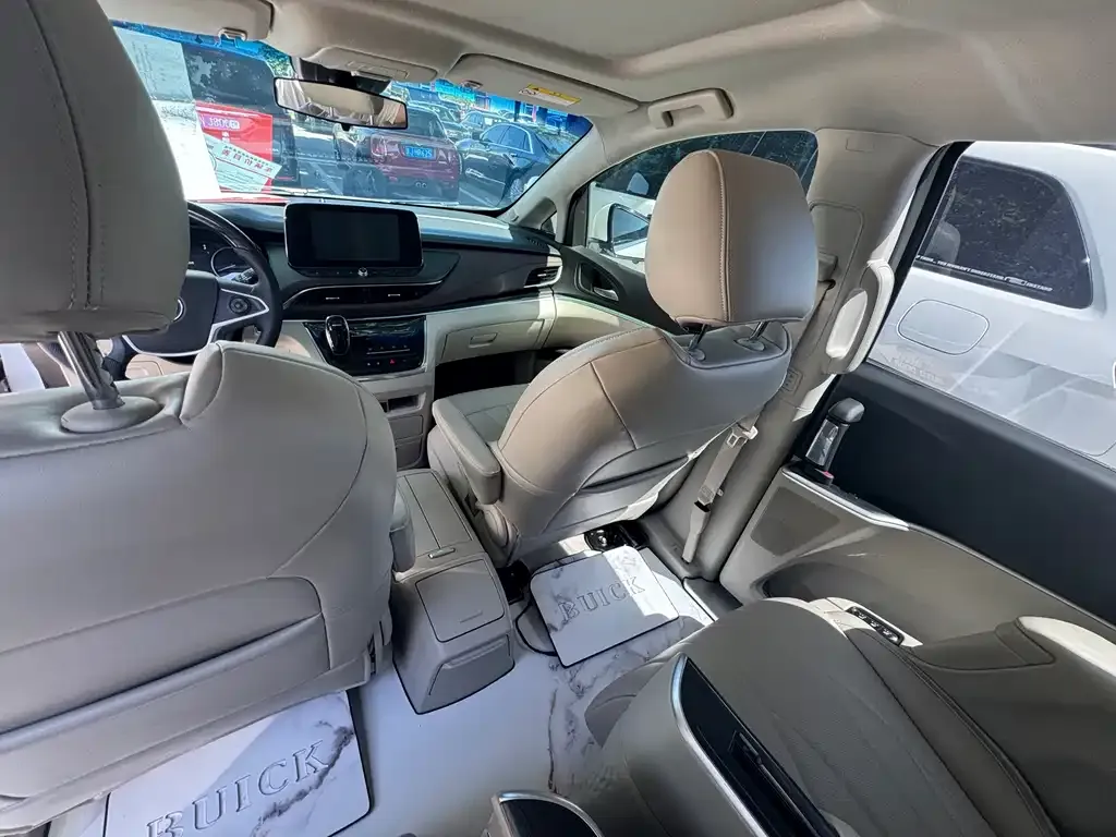 Buick GL8 2024 из CN, фото 9