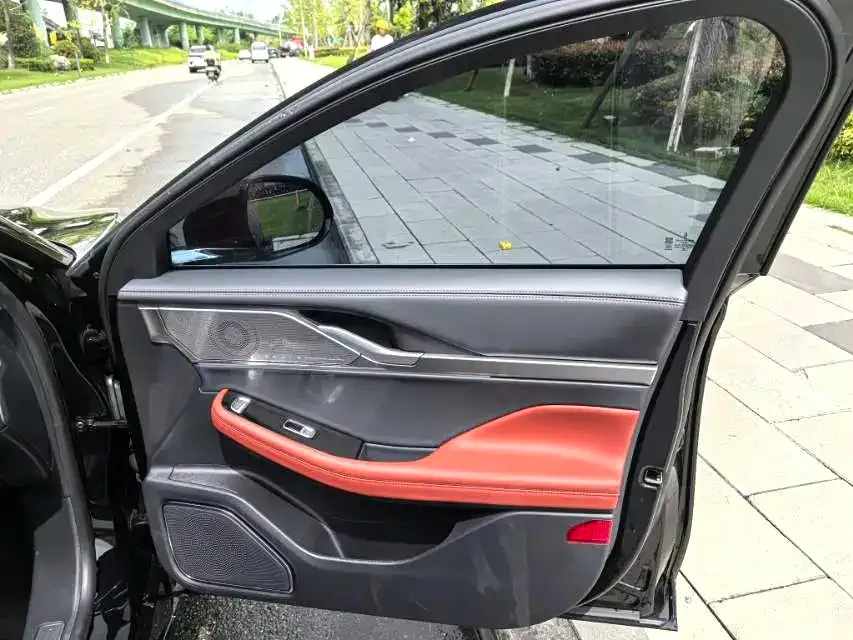 Lincoln Z 2024 из CN, фото 10