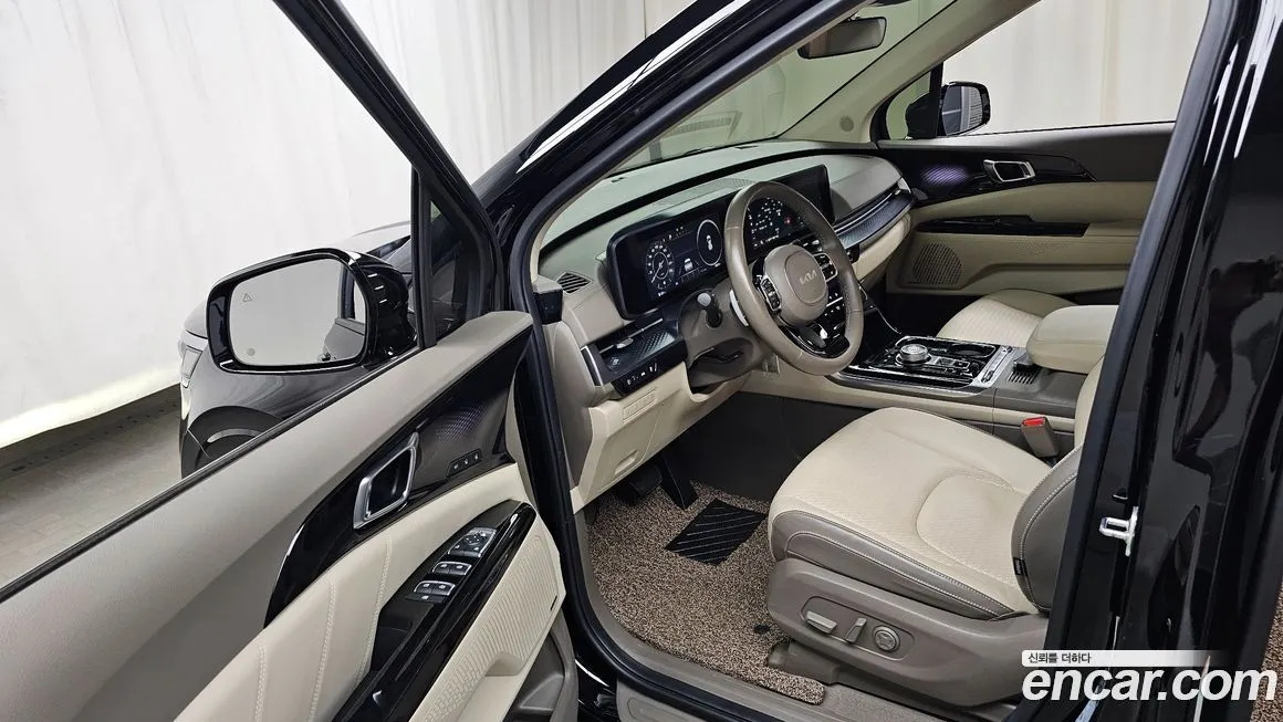 Kia Carnival — фото 10