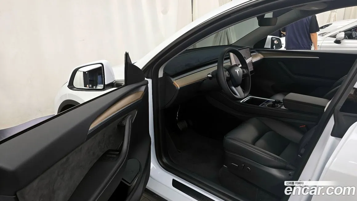 Tesla Model Y 2024 из KR, фото 10