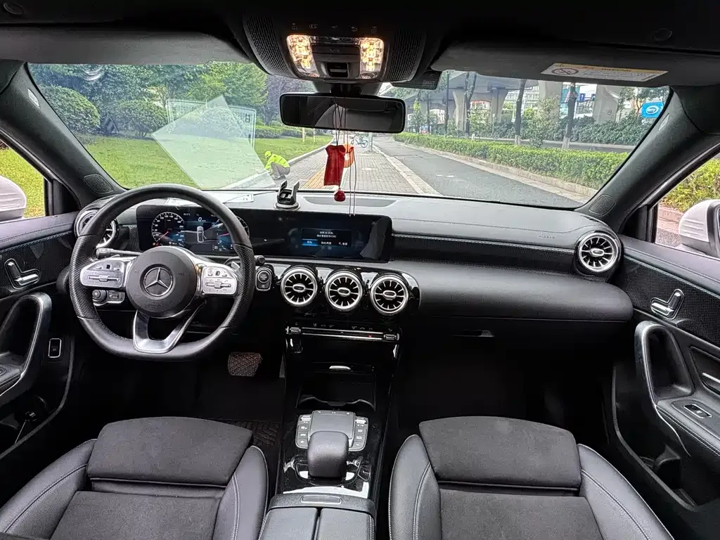 Mercedes-Benz A-Class 2021 из CN, фото 8