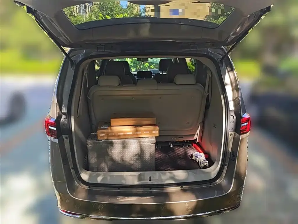 Buick GL8 2022 из CN, фото 10