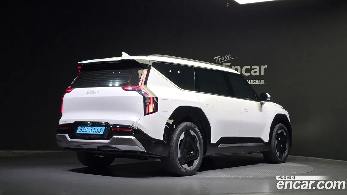 Kia EV9 2024 из KR, фото 2