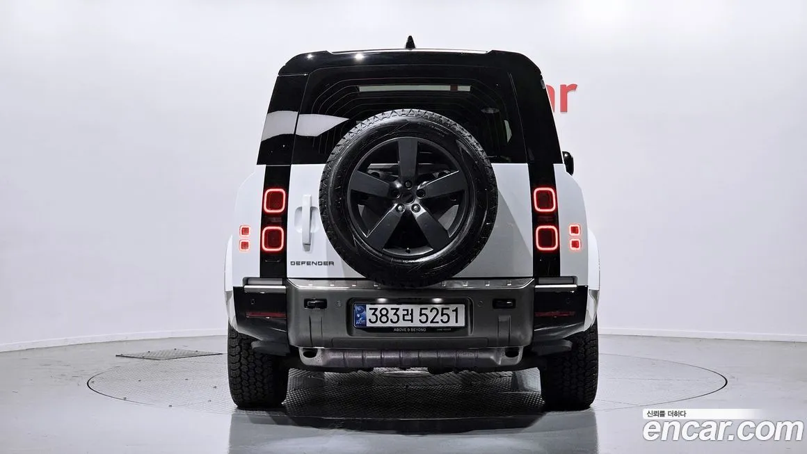 Land Rover Defender 2024 из KR, фото 4