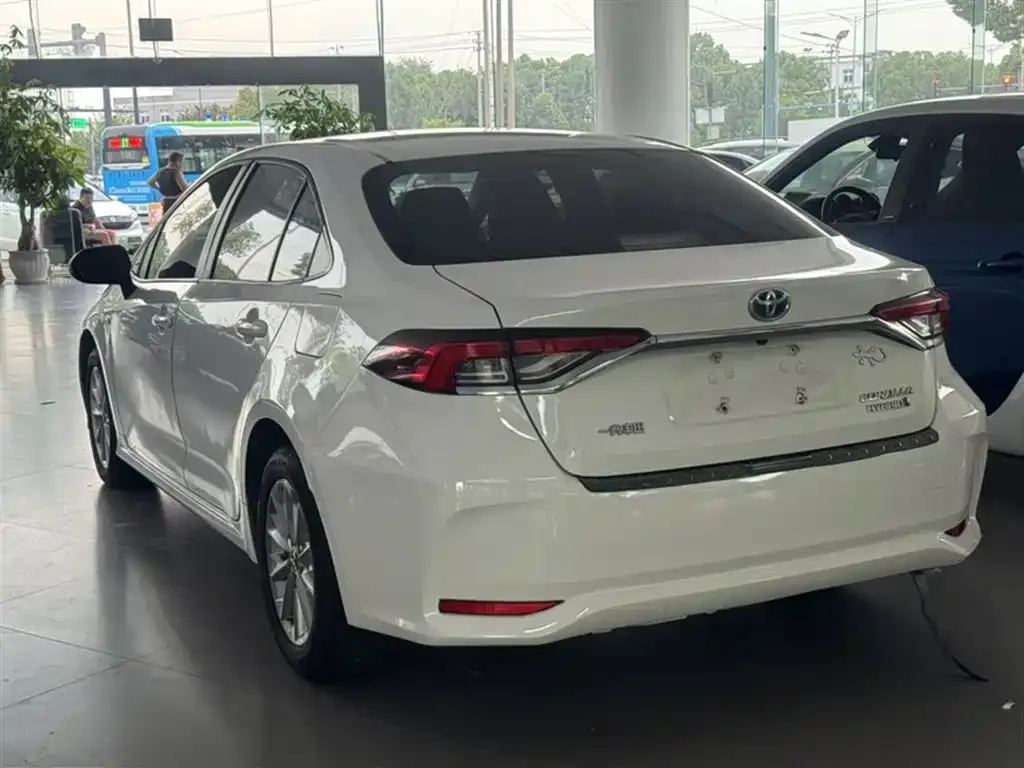 Toyota Corolla 2023 из CN, фото 6