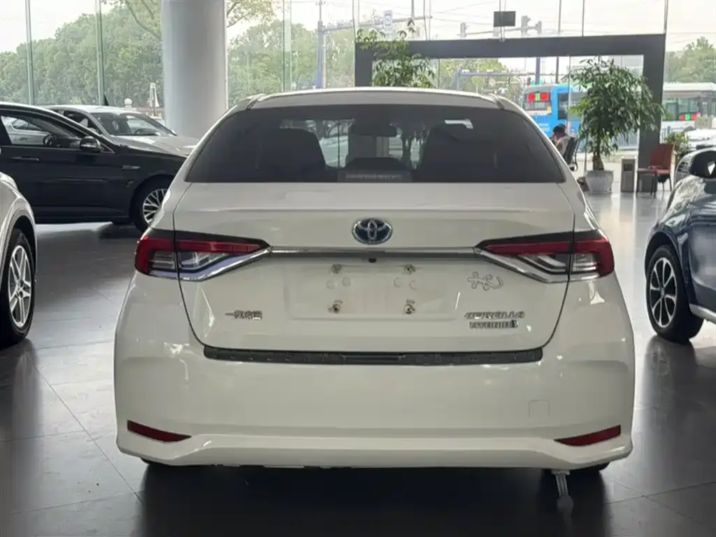 Toyota Corolla 2023 из CN, фото 7