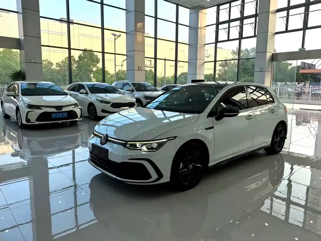 Volkswagen Golf 2022 из CN, фото 1
