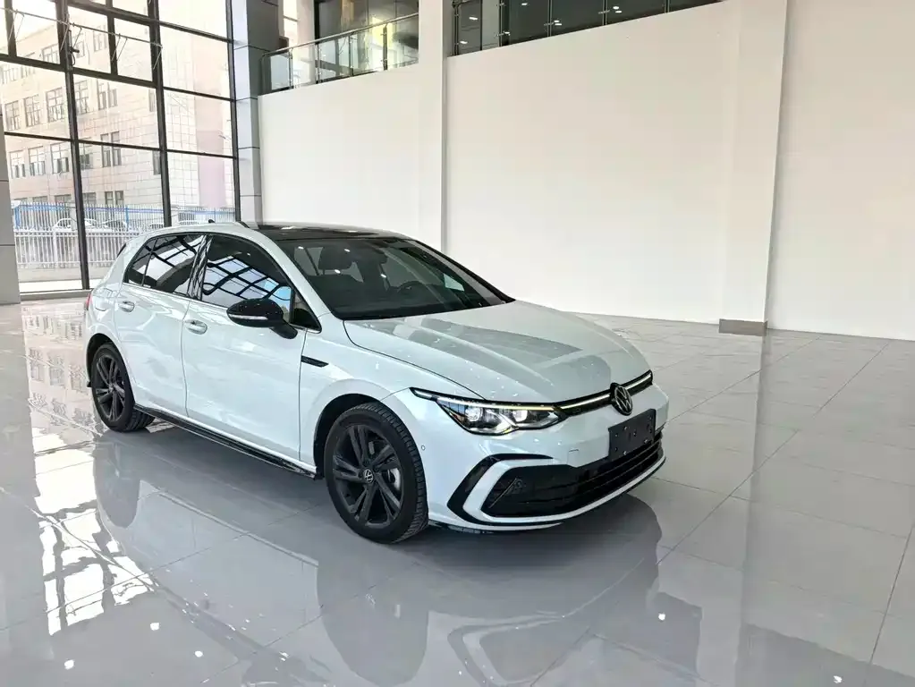 Volkswagen Golf 2022 из CN, фото 3