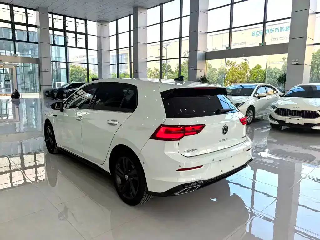 Volkswagen Golf 2022 из CN, фото 6