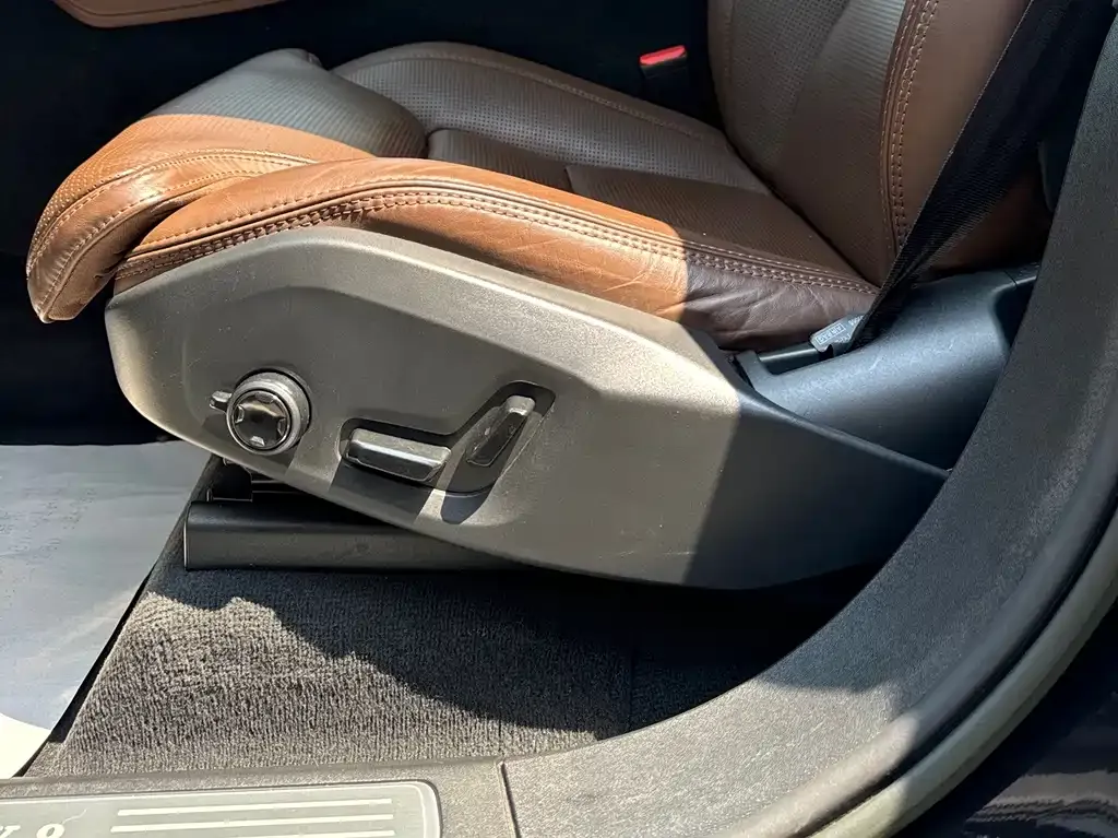Volvo XC90 2023 из CN, фото 10