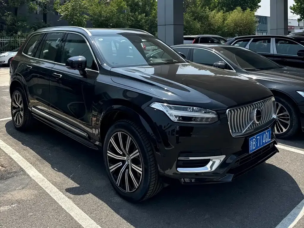 Volvo XC90 2023 из CN, фото 3