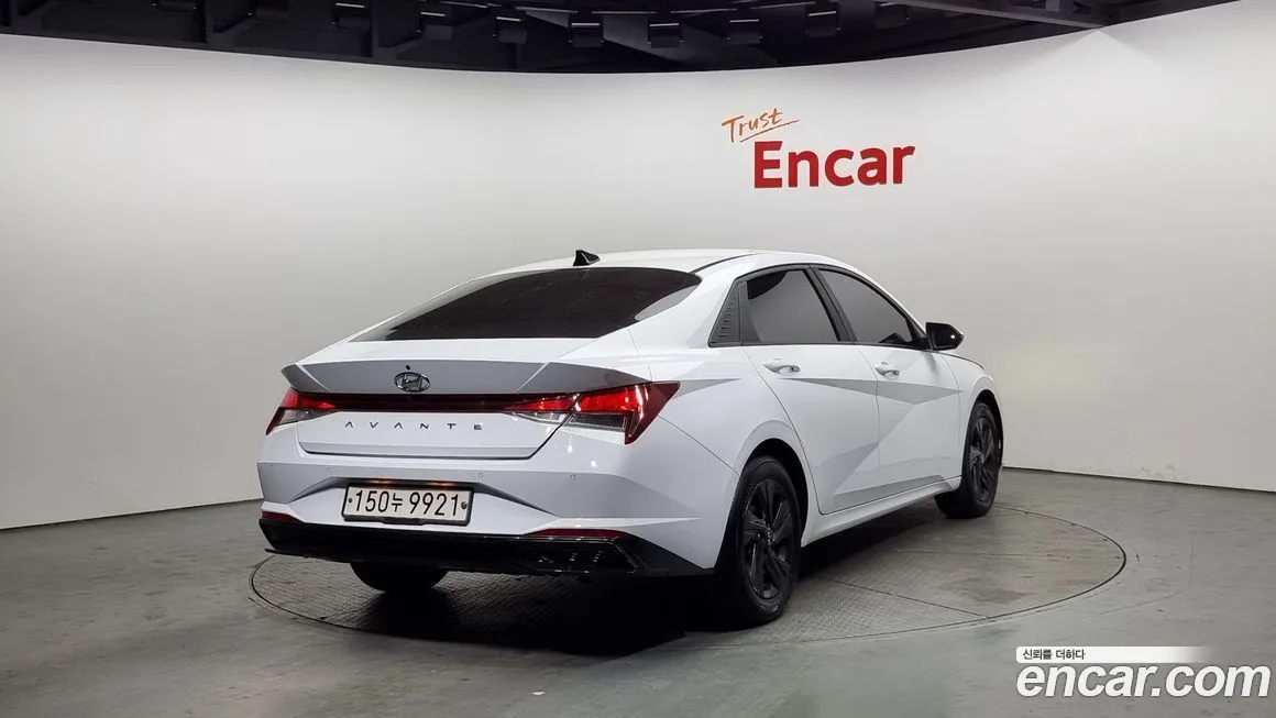 Hyundai AVANTE 2023 из KR, фото 2