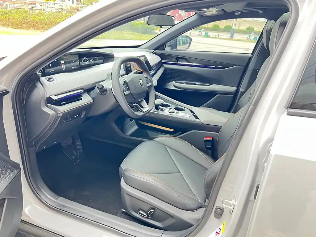 Changan UNI-V 2023 из CN, фото 5