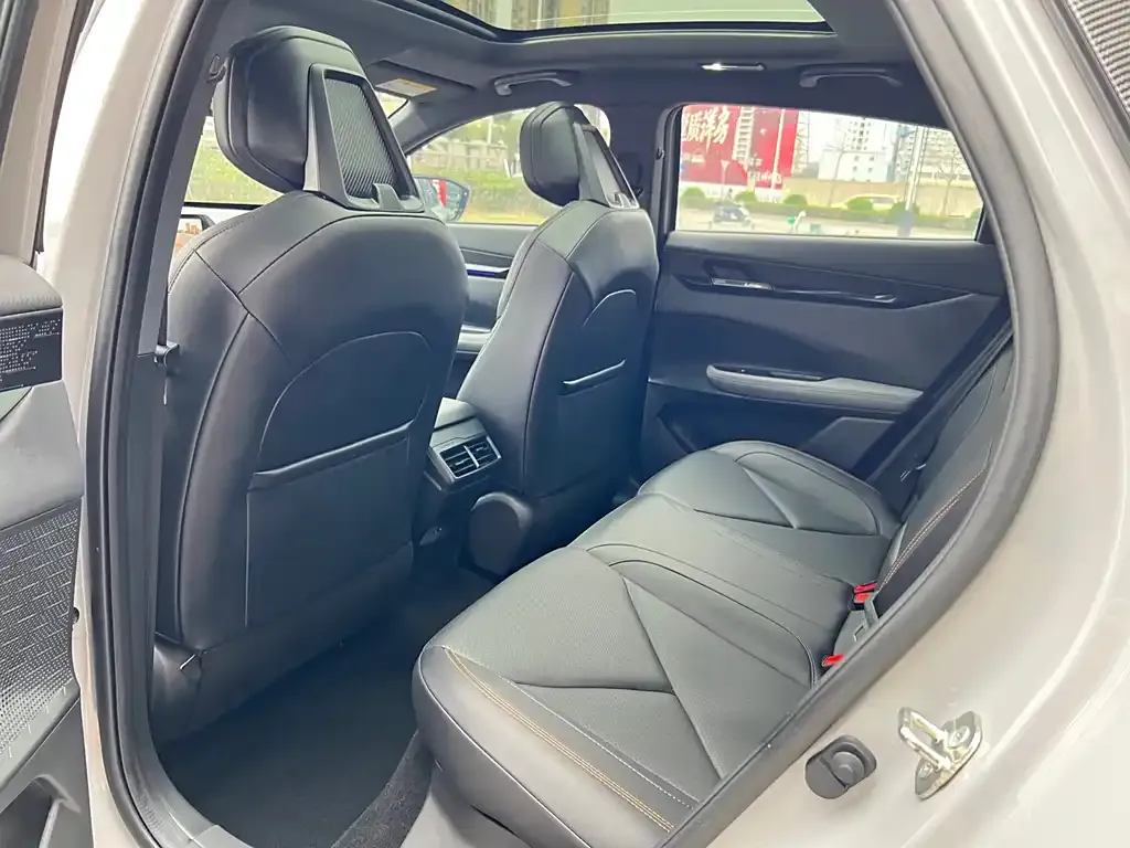 Changan UNI-V 2023 из CN, фото 6