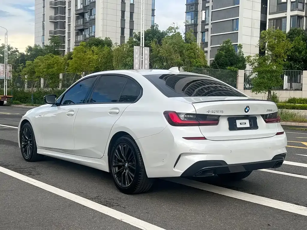 BMW 3 Series 2022 из CN, фото 7