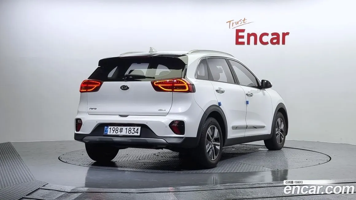 Kia Niro — фото 2