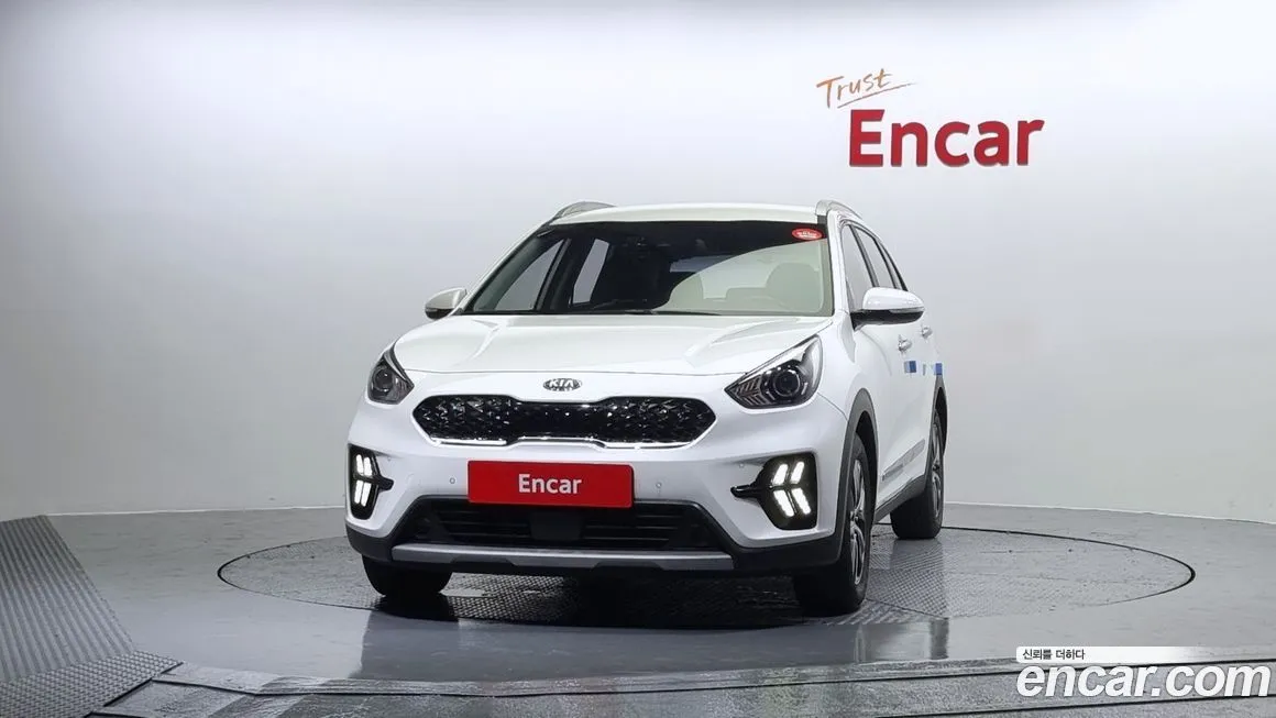 Kia Niro — фото 3