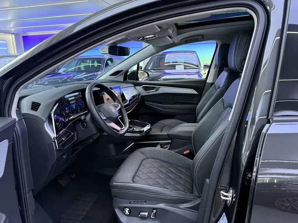 Volkswagen Talagon 2023 из CN, фото 4