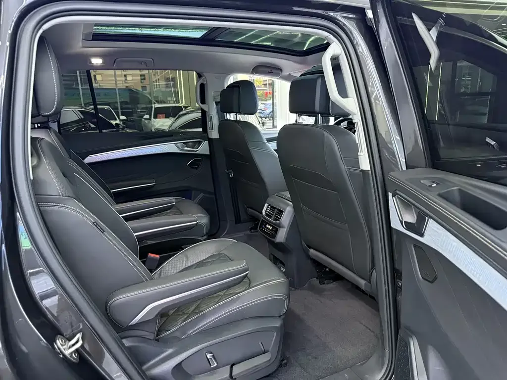 Volkswagen Talagon 2023 из CN, фото 7