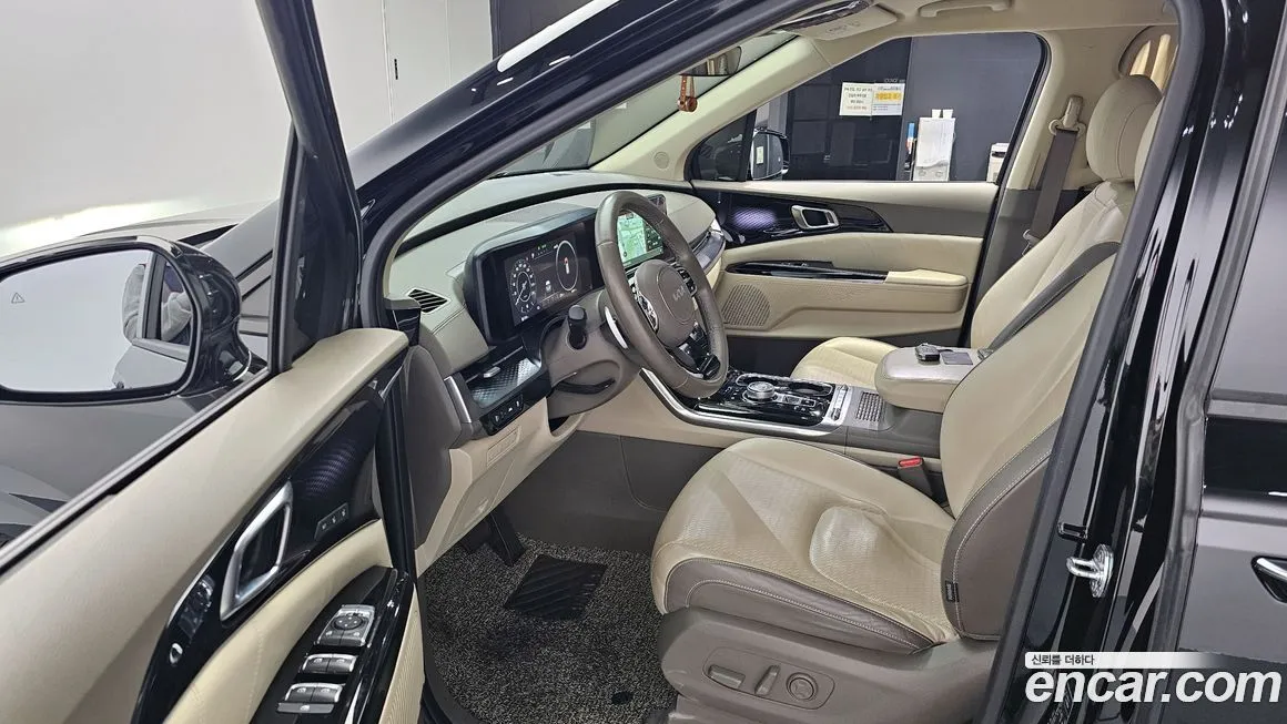 Kia Carnival — фото 10