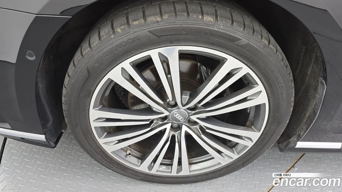 Audi A8 2021 из KR, фото 5