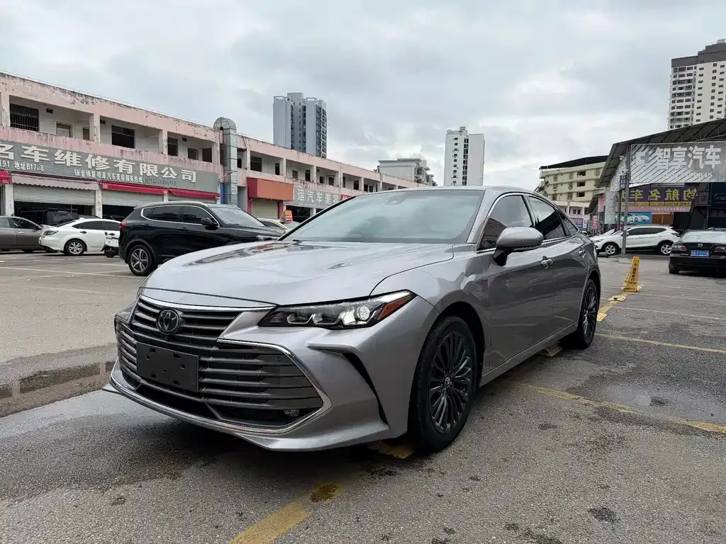 Toyota Avalon 2021 из CN, фото 1