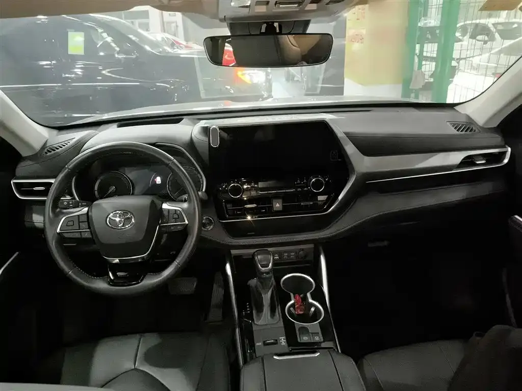 Toyota Highlander 2024 из CN, фото 10