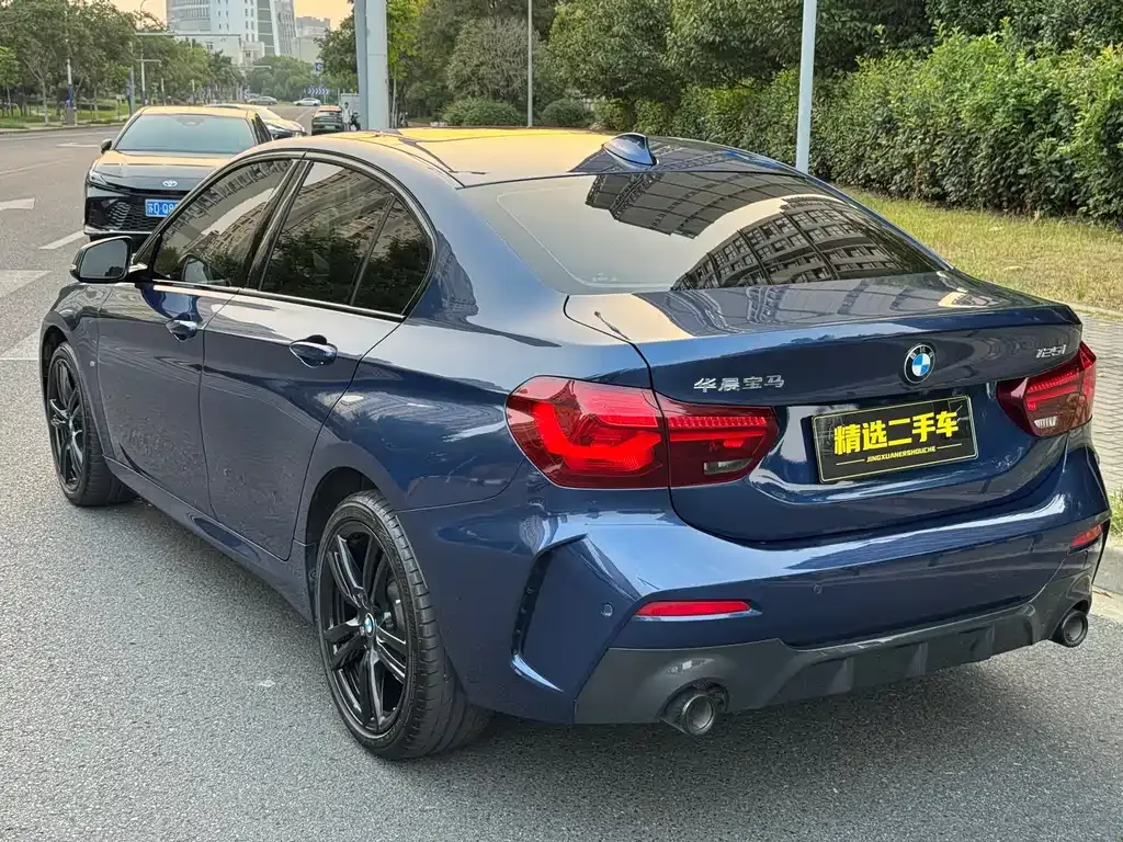 BMW 1 Series 2023 из CN, фото 4