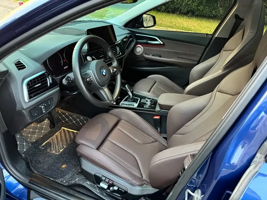 BMW 1 Series 2023 из CN, фото 7