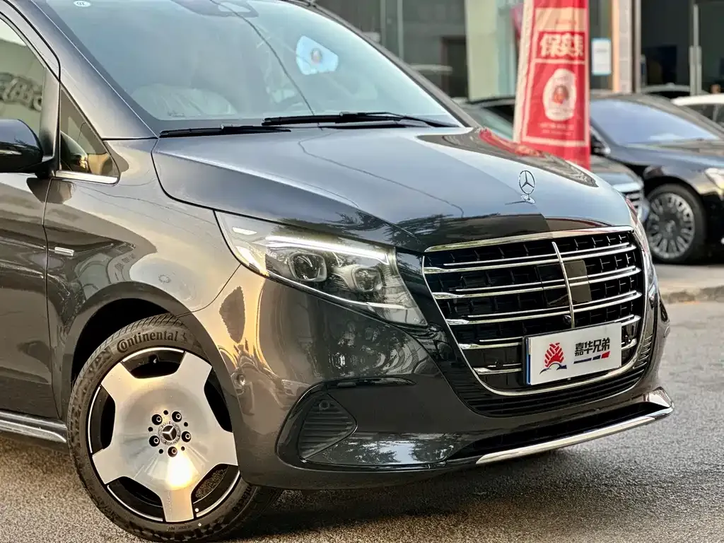 Mercedes-Benz V-Class — фото 6