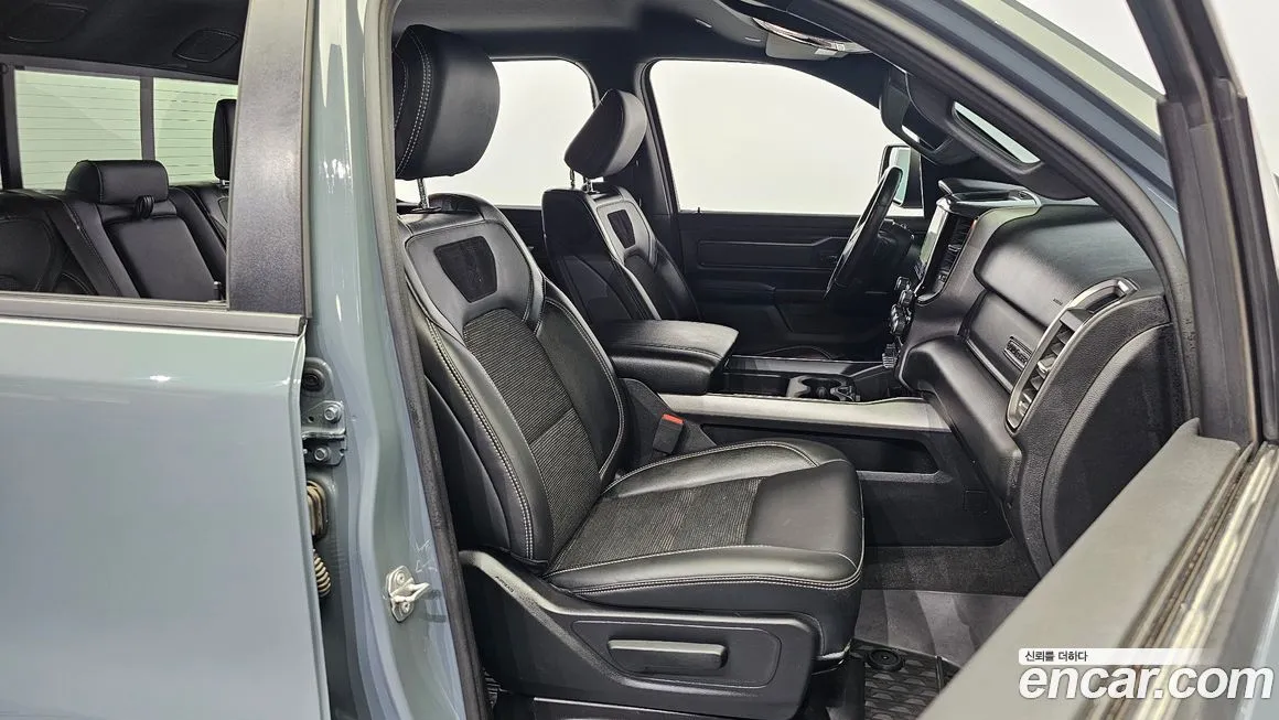 Dodge Ram Pick Up 2021 из KR, фото 10