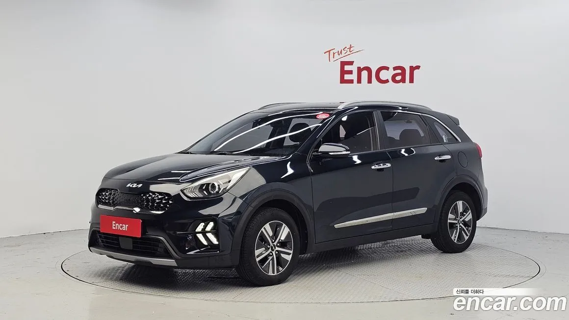 Kia Niro — фото 1