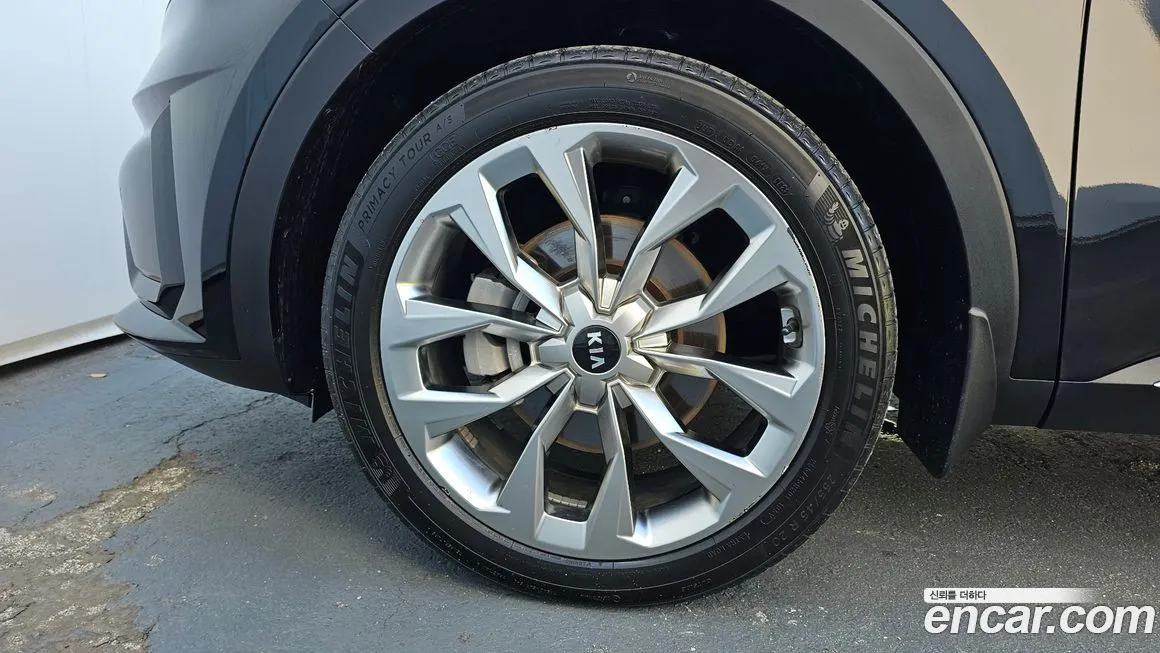 Kia Sorento — фото 5