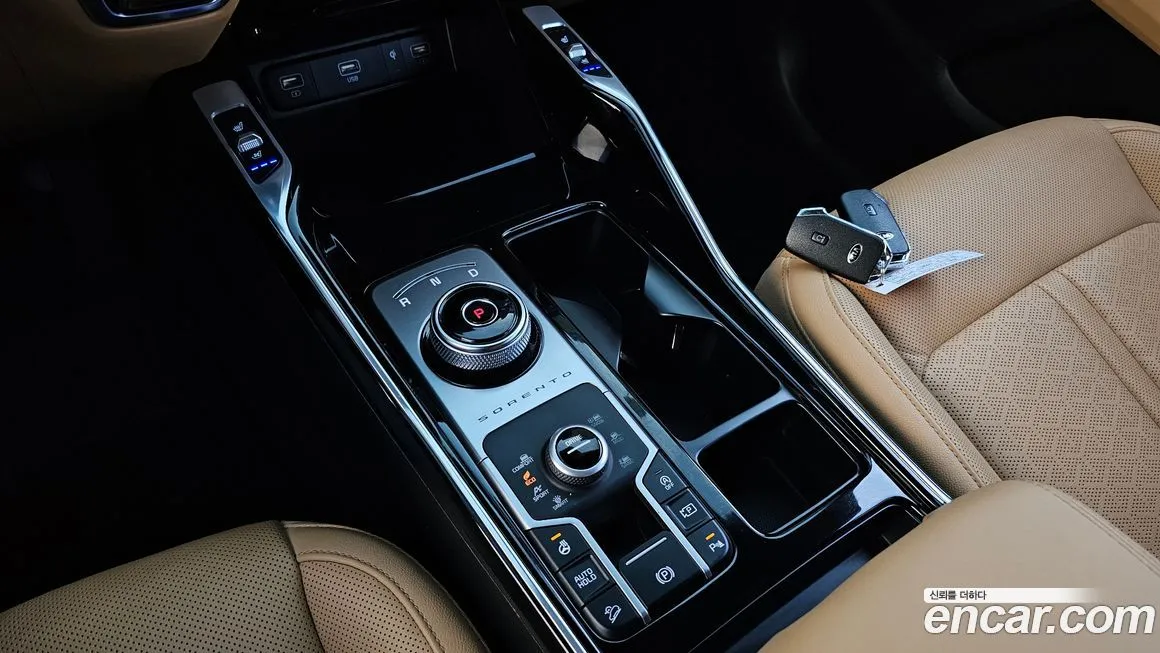 Kia Sorento — фото 9
