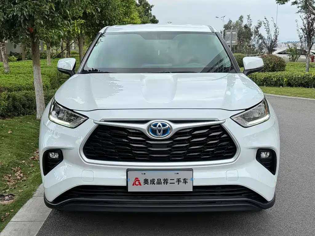 Toyota Highlander 2023 из CN, фото 2