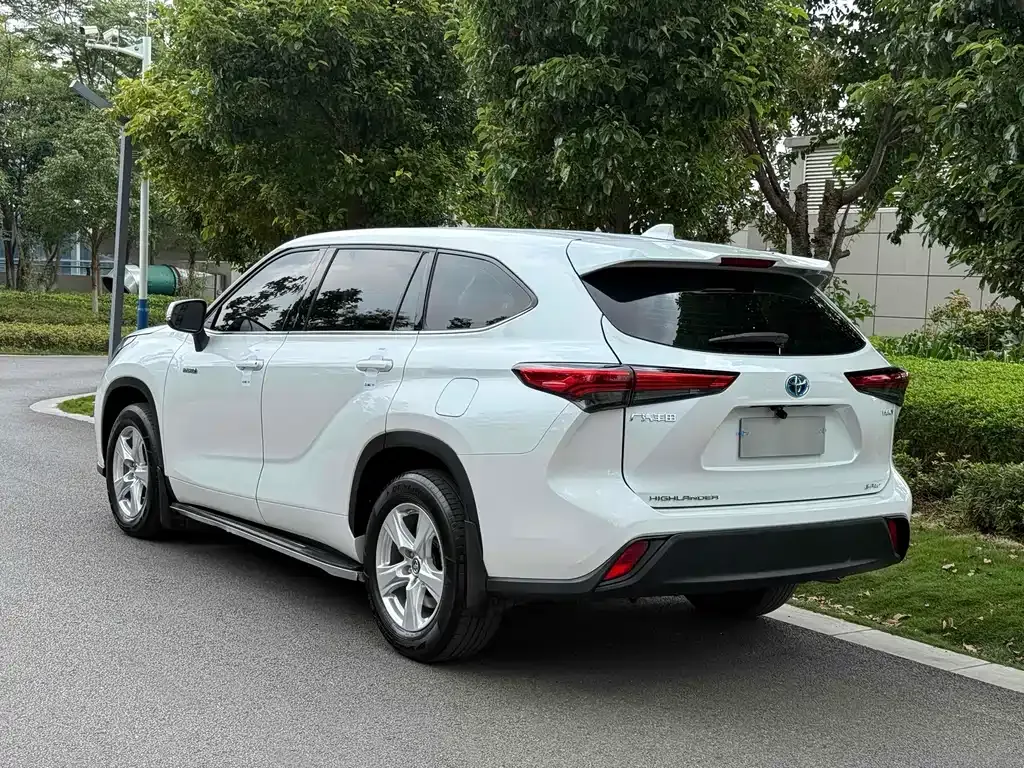 Toyota Highlander 2023 из CN, фото 4