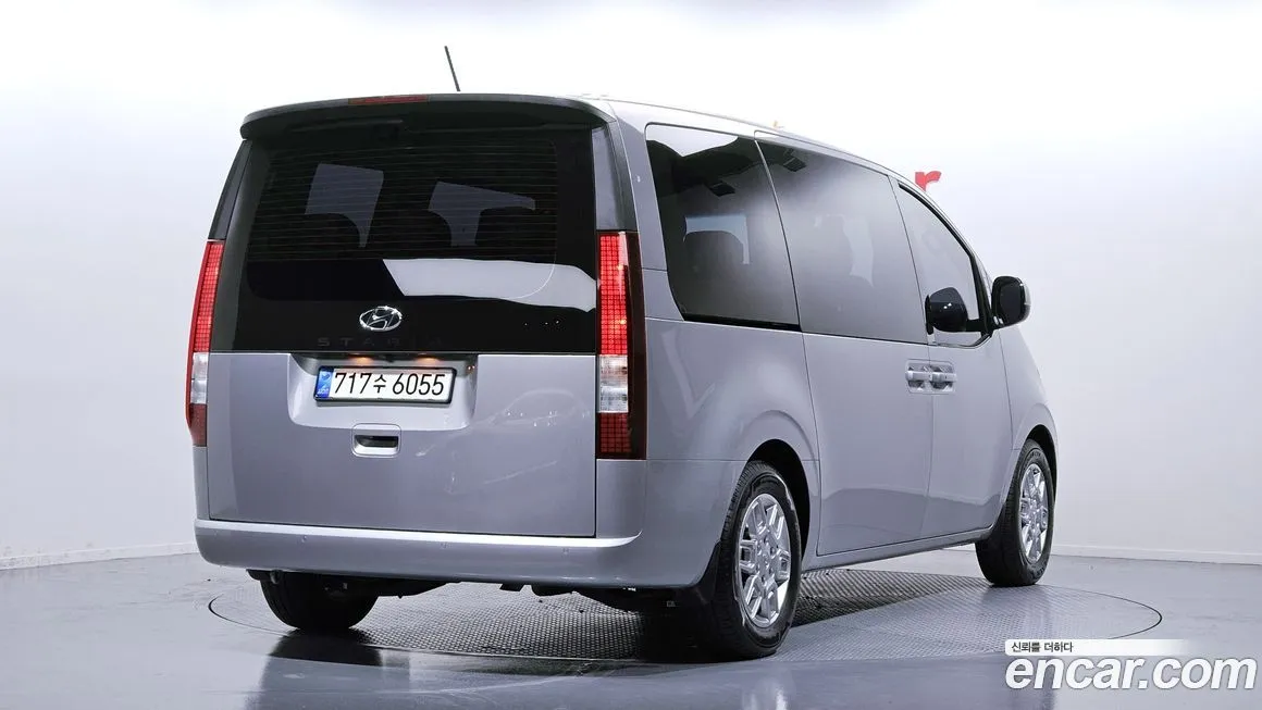 Hyundai Staria 2023 из KR, фото 2