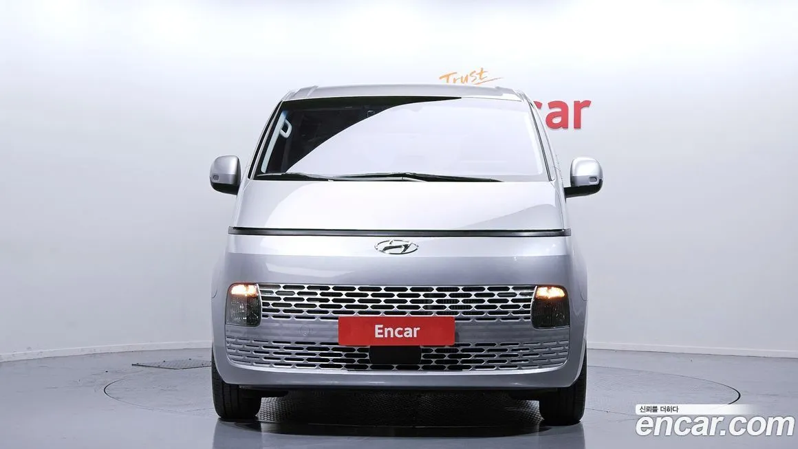 Hyundai Staria 2023 из KR, фото 3