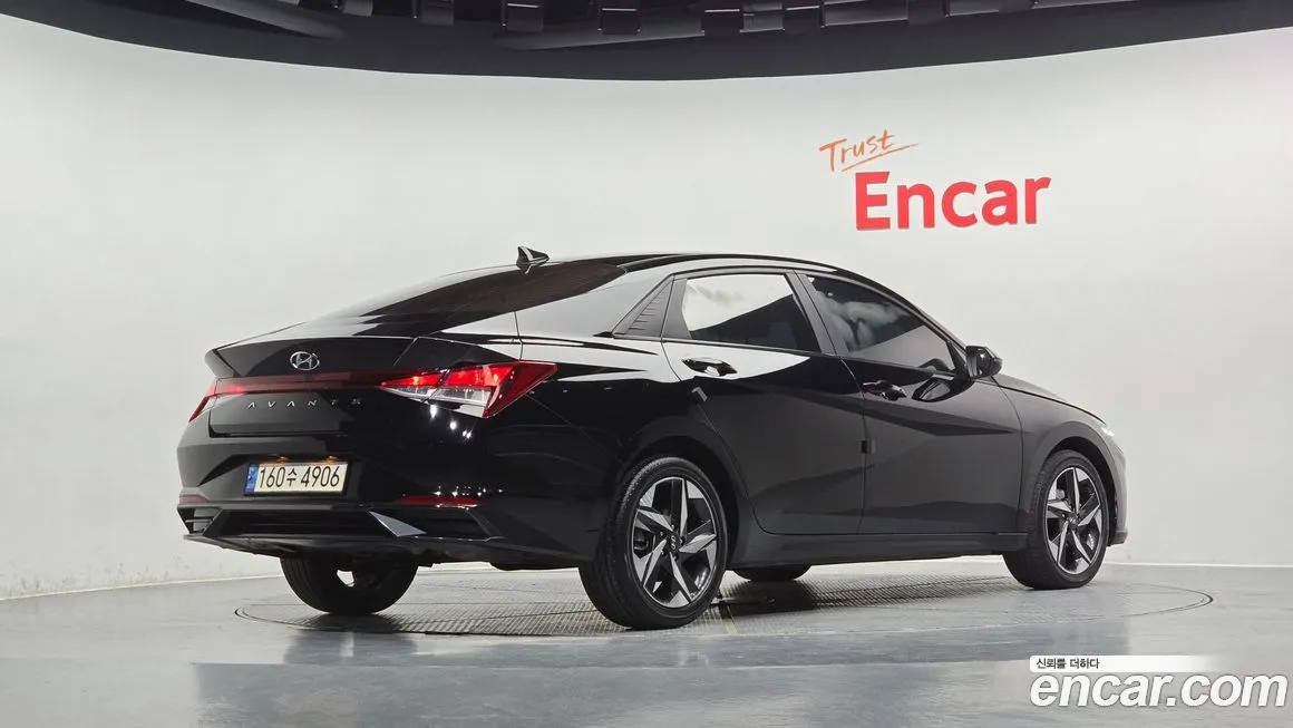 Hyundai AVANTE — фото 2