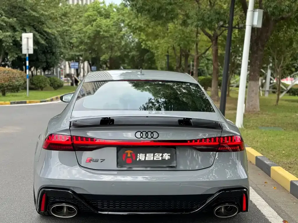 Audi RS 7 2021 из CN, фото 5