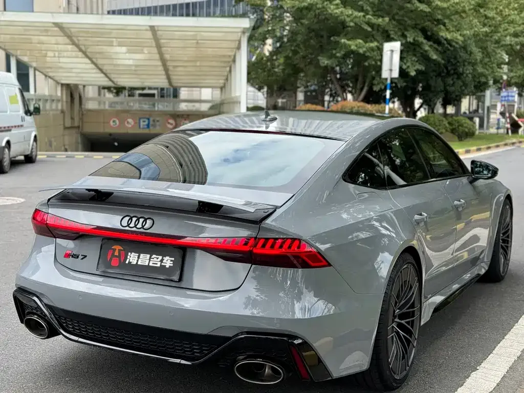 Audi RS 7 2021 из CN, фото 6