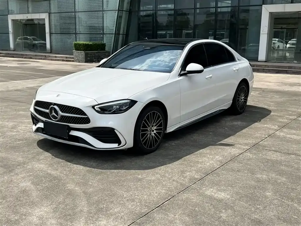 Mercedes-Benz C-Class — фото 1