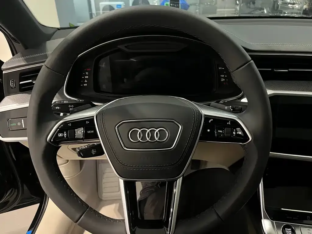 Audi A6L — фото 5