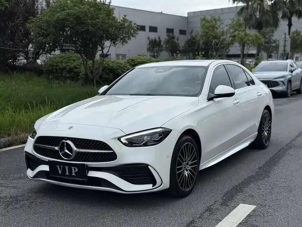 Mercedes-Benz C-Class — фото 1