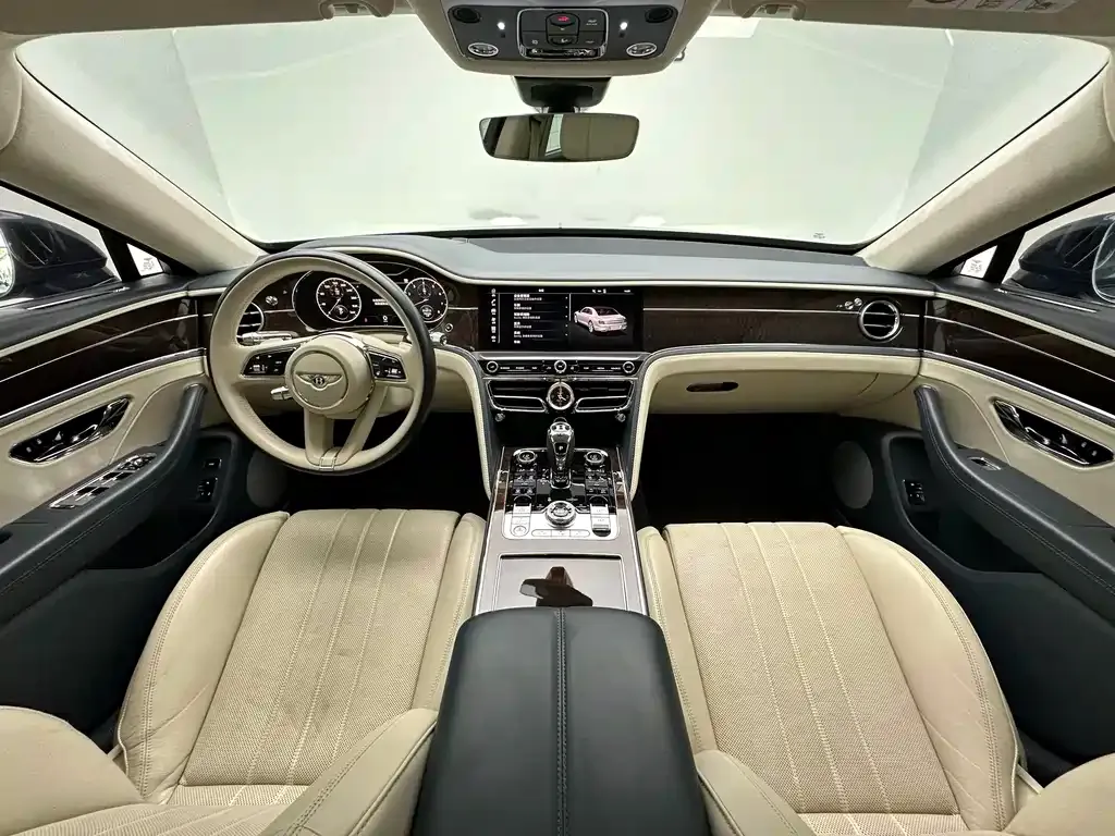Bentley Flying Spur 2021 из CN, фото 10