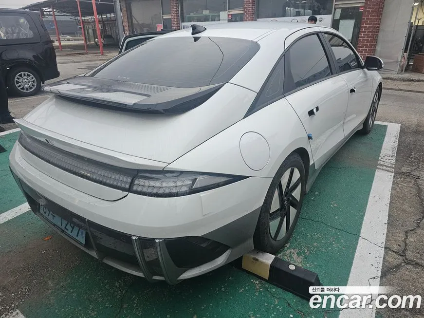 Hyundai Ioniq6 2023 из KR, фото 2