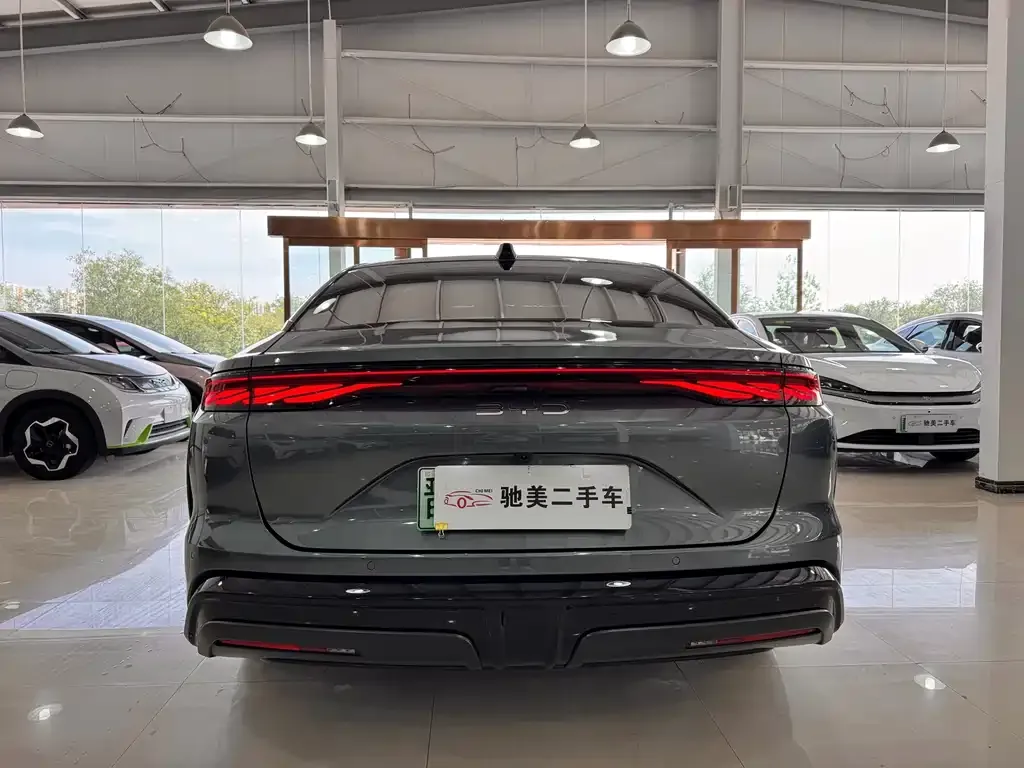 BYD Han L — фото 5