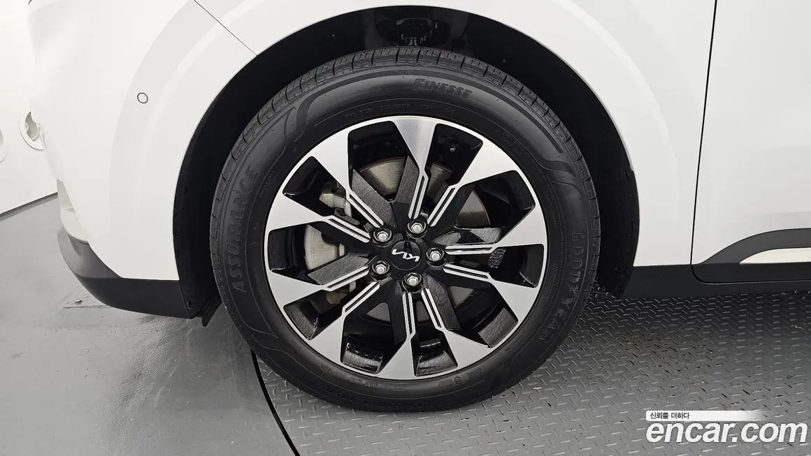 Kia Carnival 2023 из KR, фото 5
