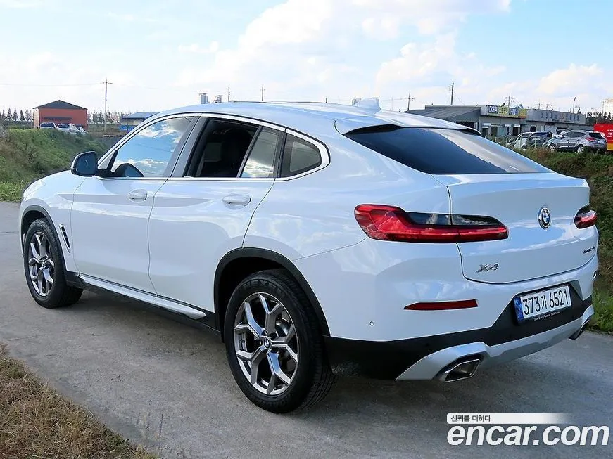 BMW X4 2023 из KR, фото 3
