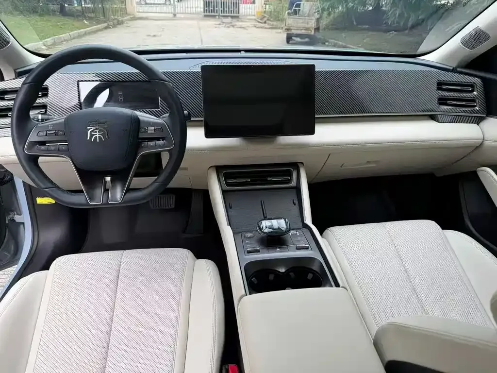 BYD Qin L — фото 4